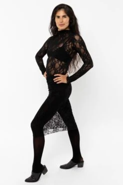 FNS301 - Floral Lace Pencil Skirt -Builtd Store FNS301 Black3