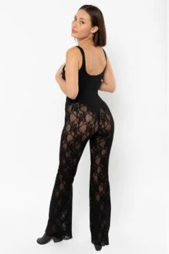 FNS300 - Floral Lace Flare Leggings 21 FNS300 - Floral Lace Flare Leggings -Builtd Store FNS302 Black6