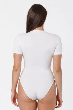 B119CFS - Short Sleeve T-shirt Bodysuit -Builtd Store crop white2